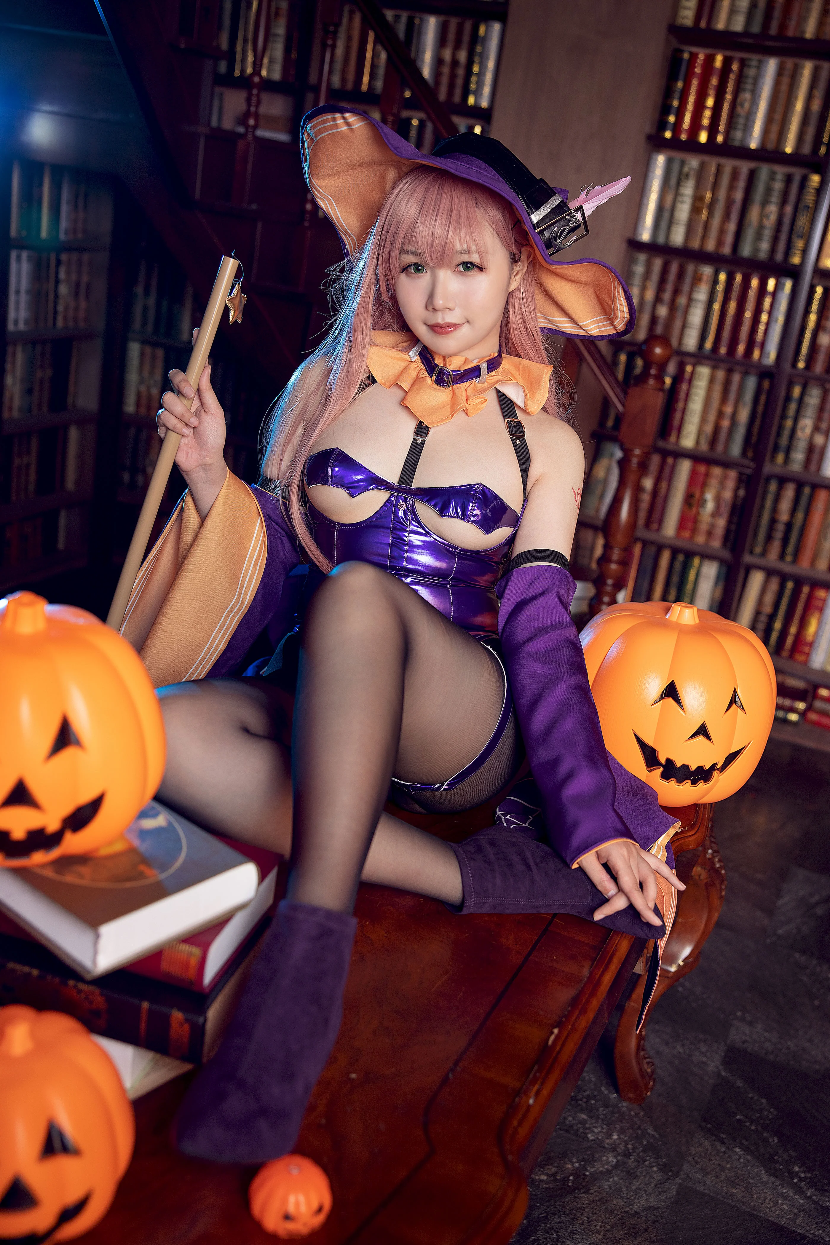 Đọc truyện hentai Tuyển tập Albums siêu phẩm Cosplay - Chap 1176 - Mahua Sauce - Memphis Halloween