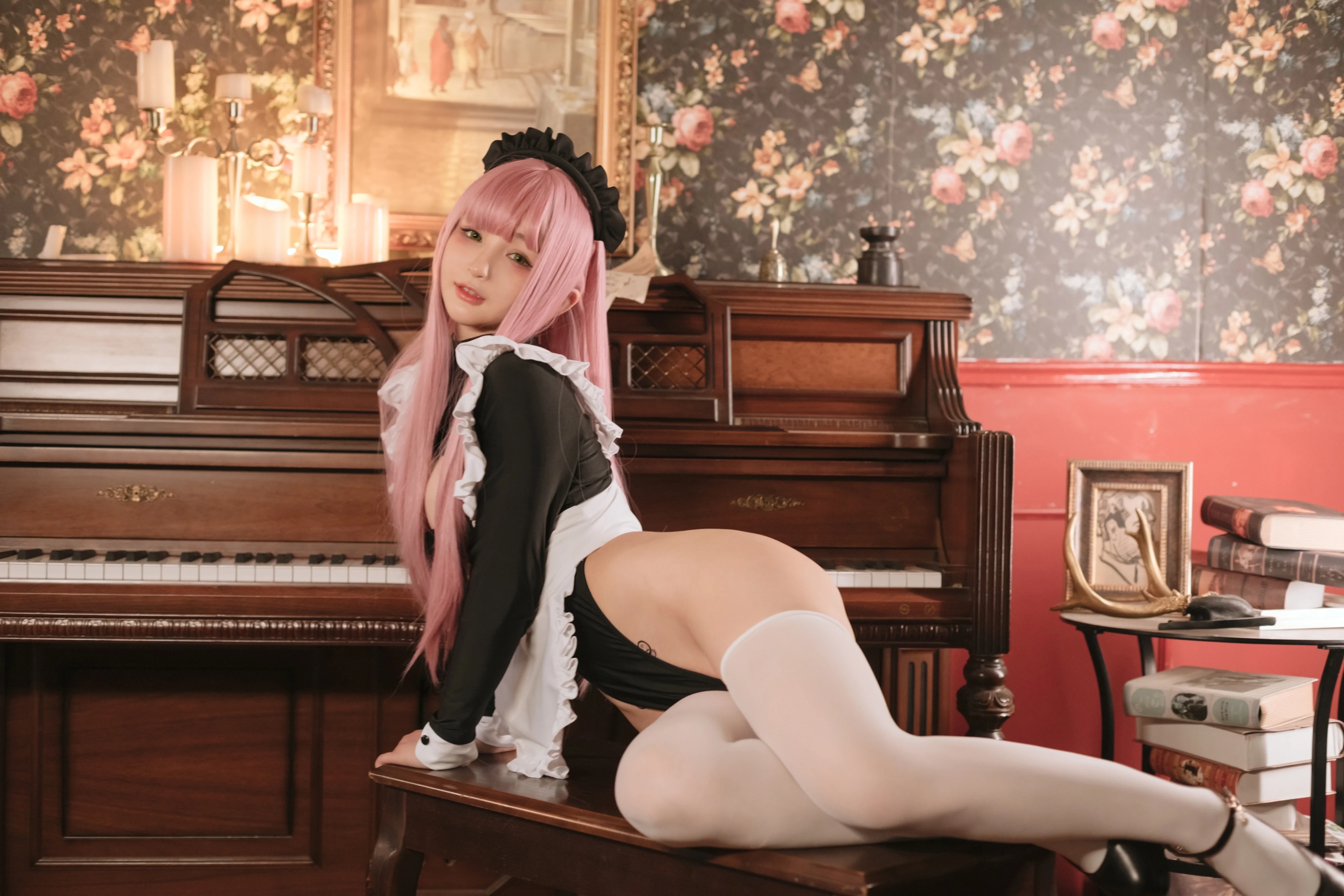 Đọc truyện hentai Tuyển tập Albums siêu phẩm Cosplay - Chap 1207 - Sakurai Nene - Retro Maid