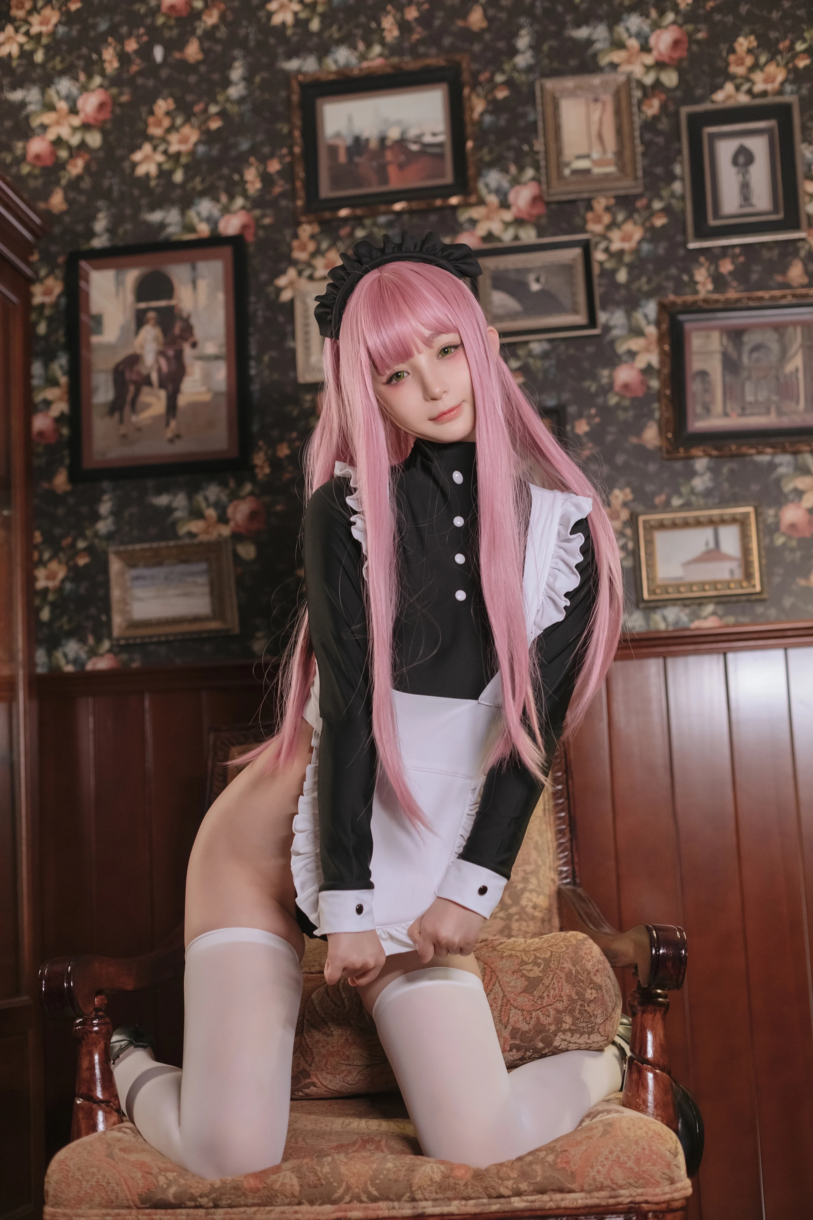 Đọc truyện hentai Tuyển tập Albums siêu phẩm Cosplay - Chap 1207 - Sakurai Nene - Retro Maid